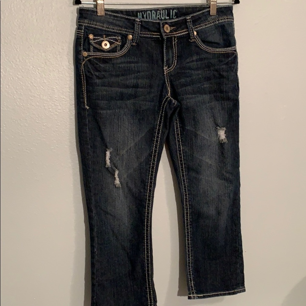 Hydraulic Capri Jeans
